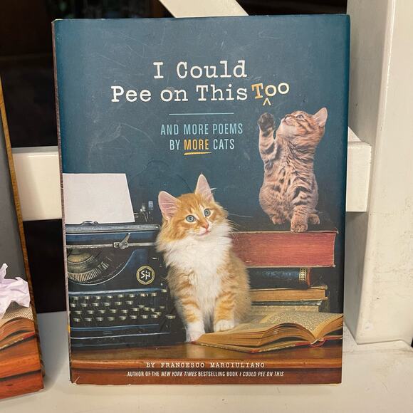 SALE!! Set of 2 gift books - I Could Pee on This & I could Pee on This Too - Picture 3 of 5